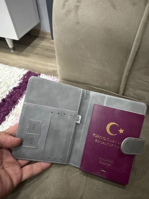 Customer photo review of Seyra™ – Pasaport Cüzdanı