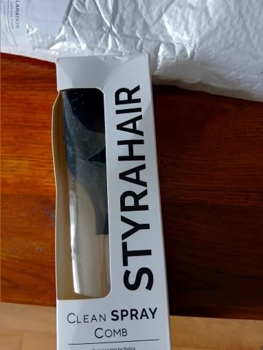 Customer photo review of Scalvée™ Anti-Frizz Hair Brush