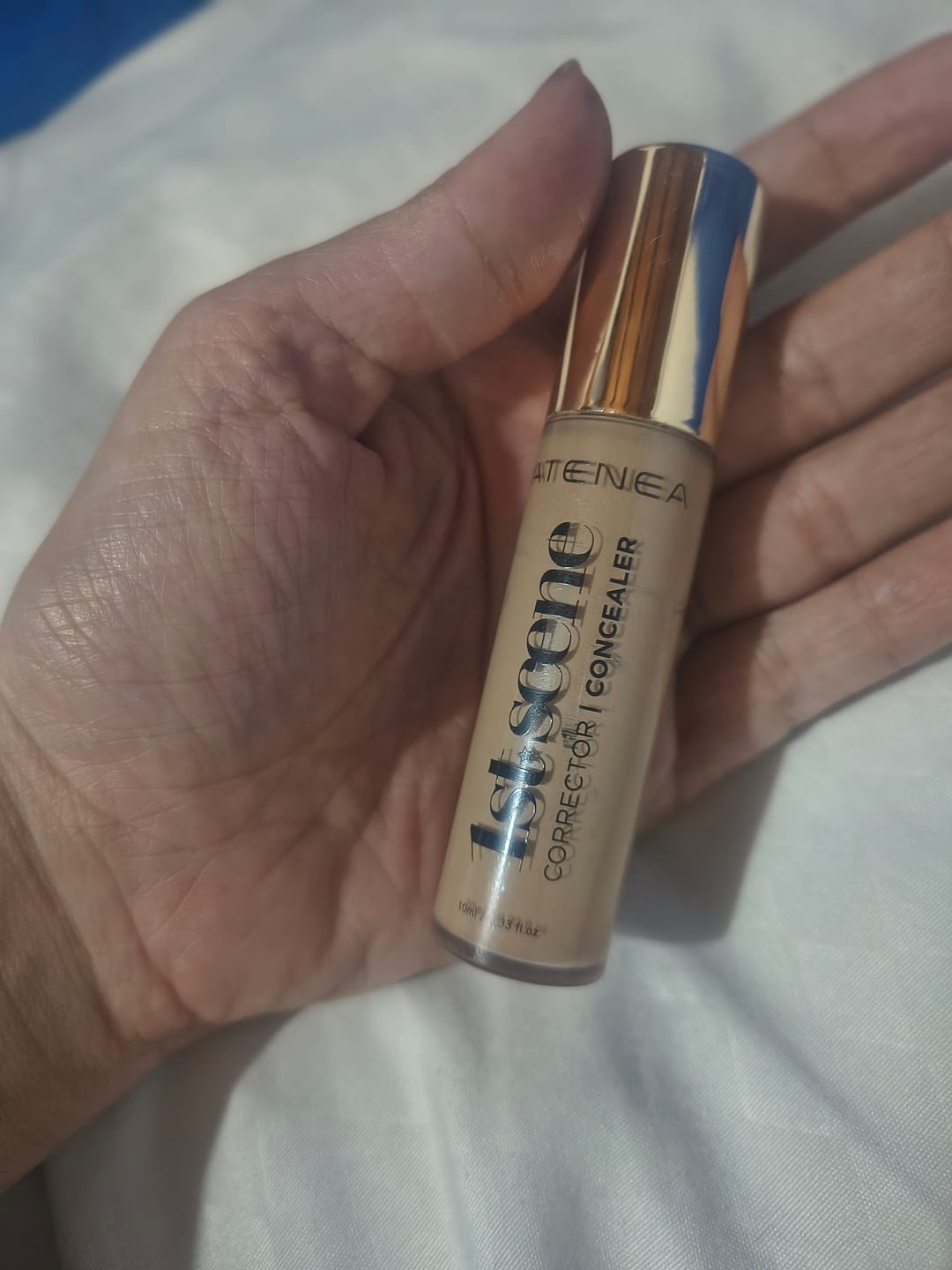 Customer photo review of CORRECTOR  LÍQUIDO  1ST SCENE