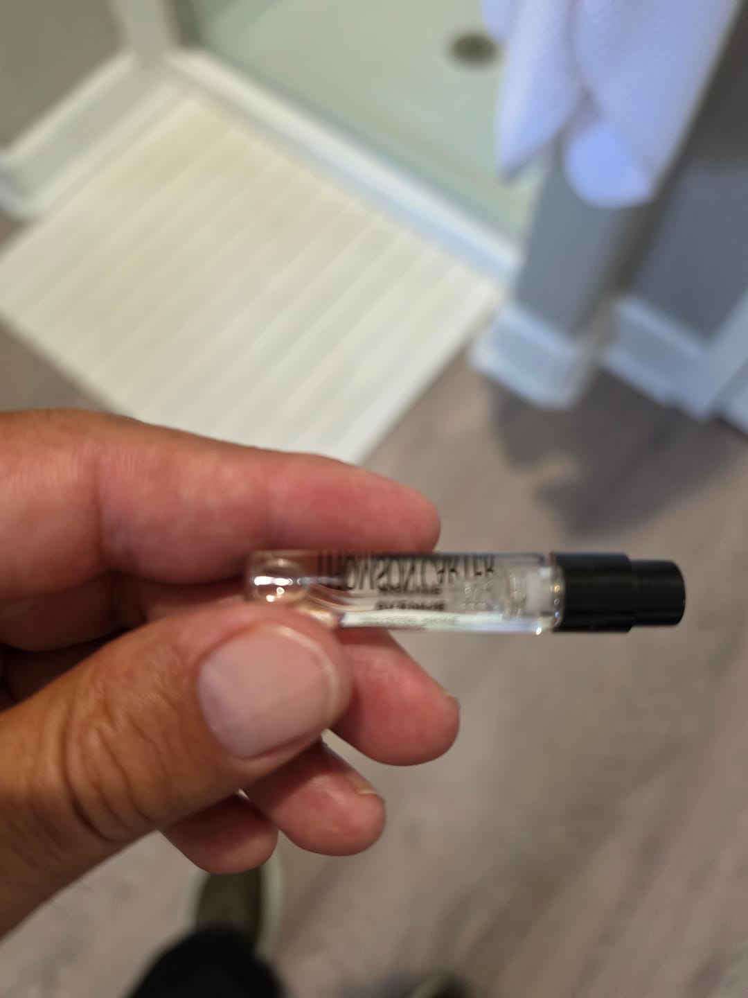 Customer photo review of Rouge Avenue | Eau de Parfum | 2ml
