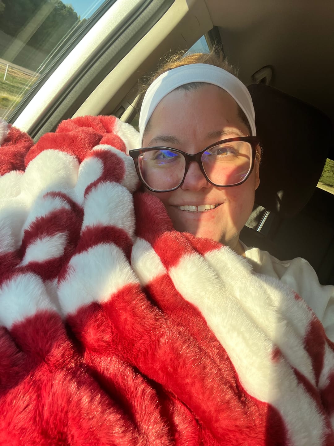 Customer photo review of Hugs Mist Blanket