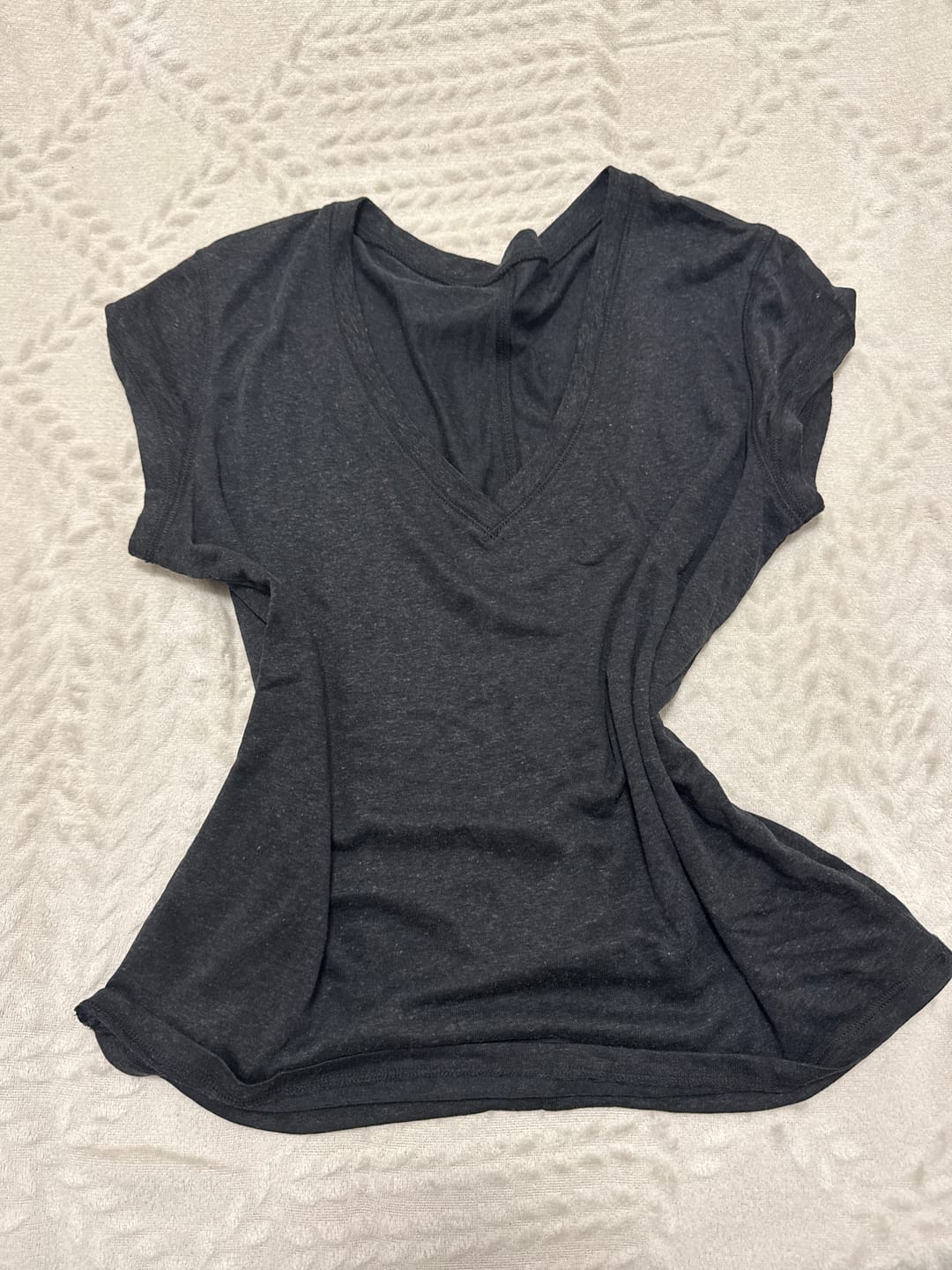 Customer photo review of ROVENTE Sheer Draped Deep-V Slim Tee