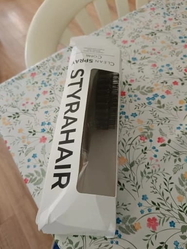 Customer photo review of Scalvée™ Anti-Frizz Hair Brush