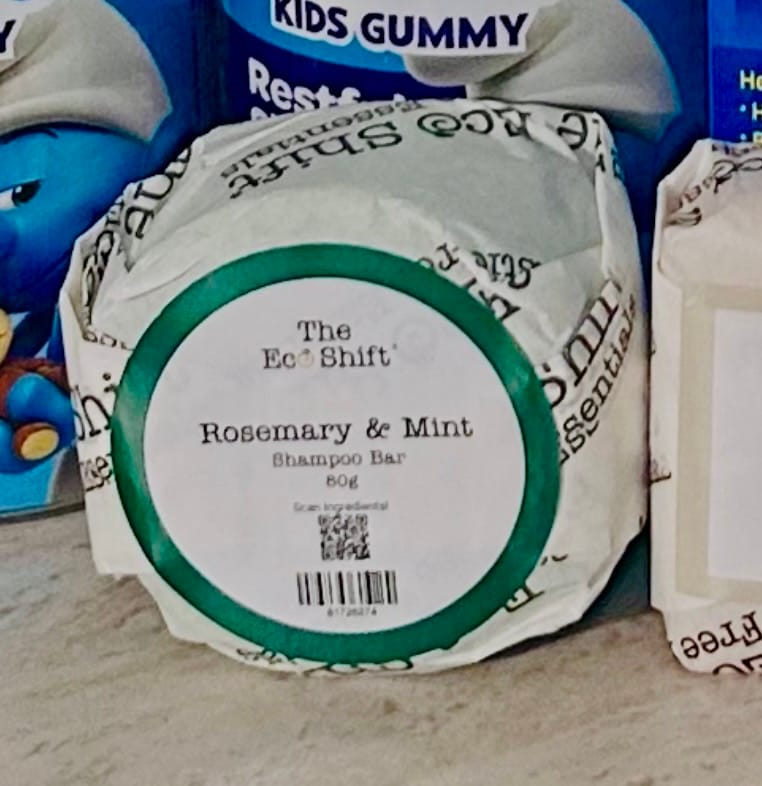 Customer photo review of Hair Fall Defense Rosemary & Mint with Keratin Cica & Collagen Shampoo Bar