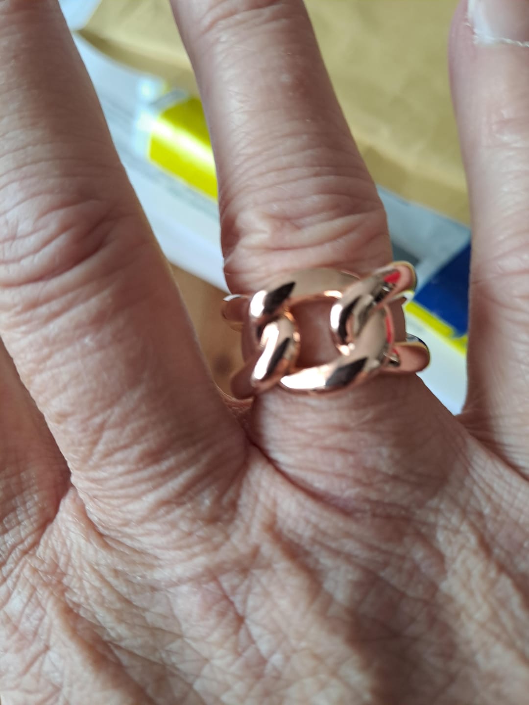 Customer photo review of Anello a Fascia con Maglia Intrecciata
