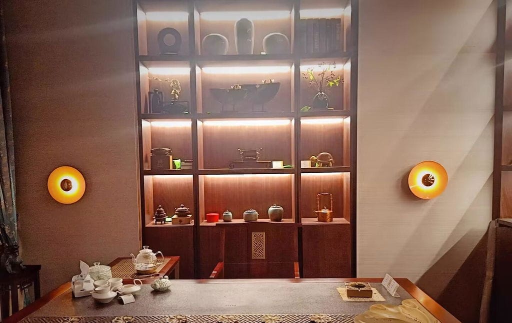 Customer photo review of Reflective Disc Wall Light, Copper or Chrome, 30 to 60 cm