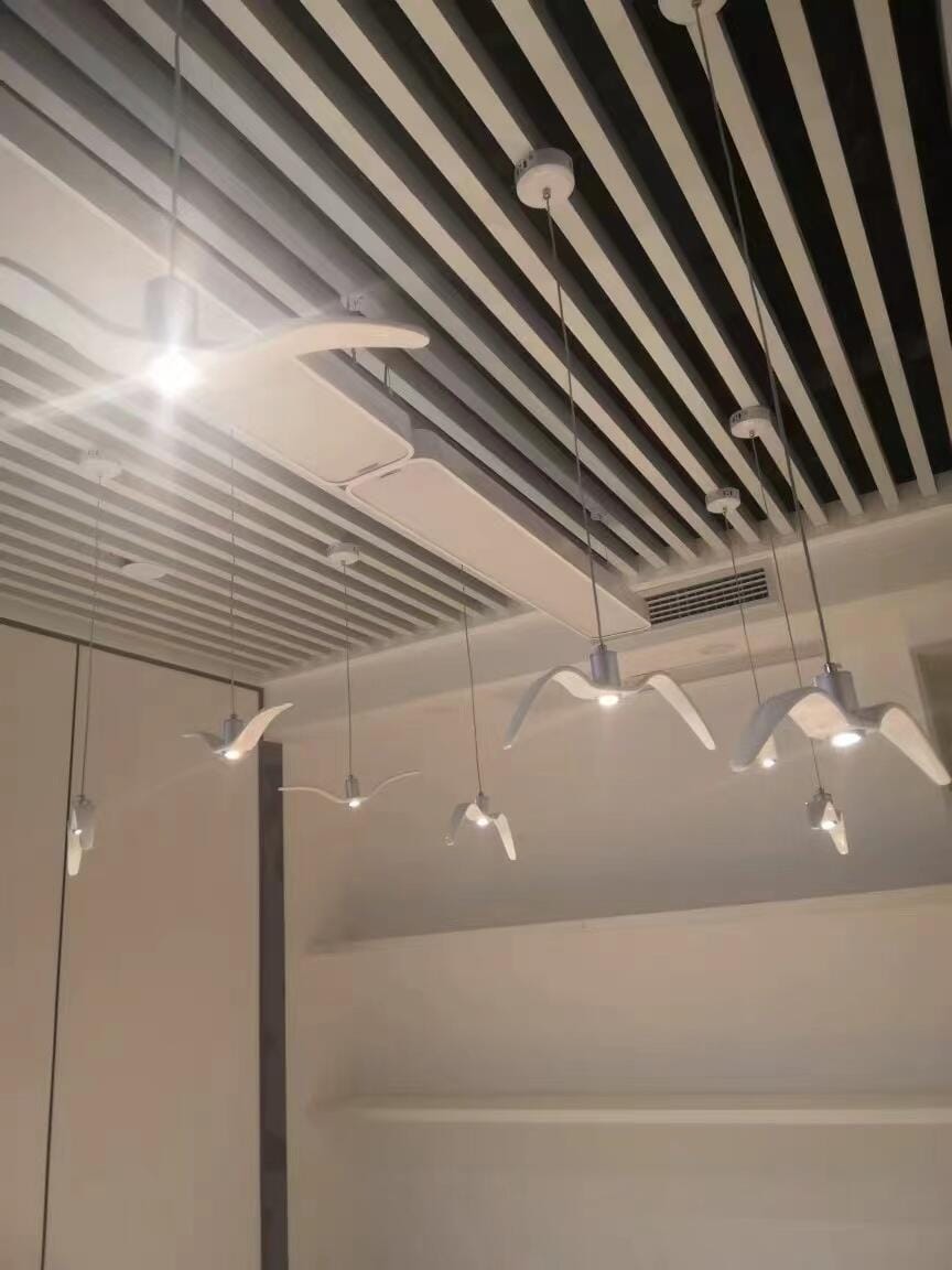Customer photo review of Resin Bird Pendant Light, White or Black, 32 to 40 cm