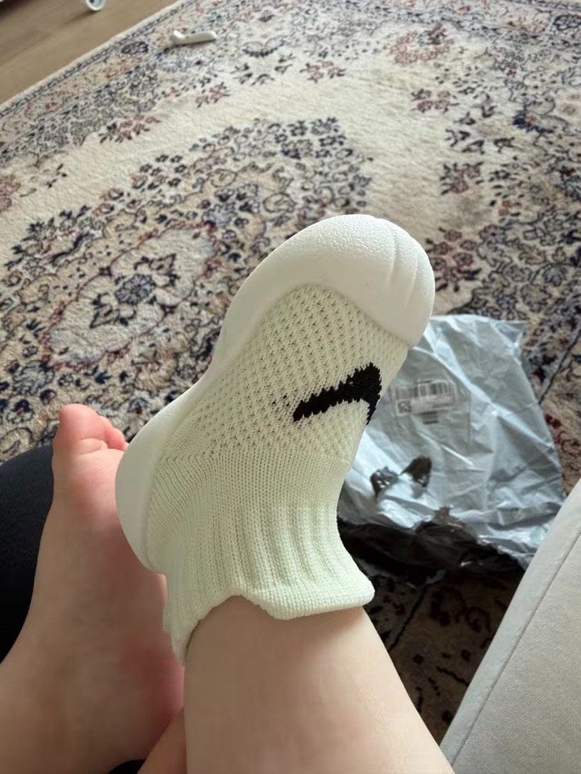 Customer photo review of Babyschuhe Krabbelschuhe | rutschfest atmungsaktiv weiche Sohle erste Schuhe