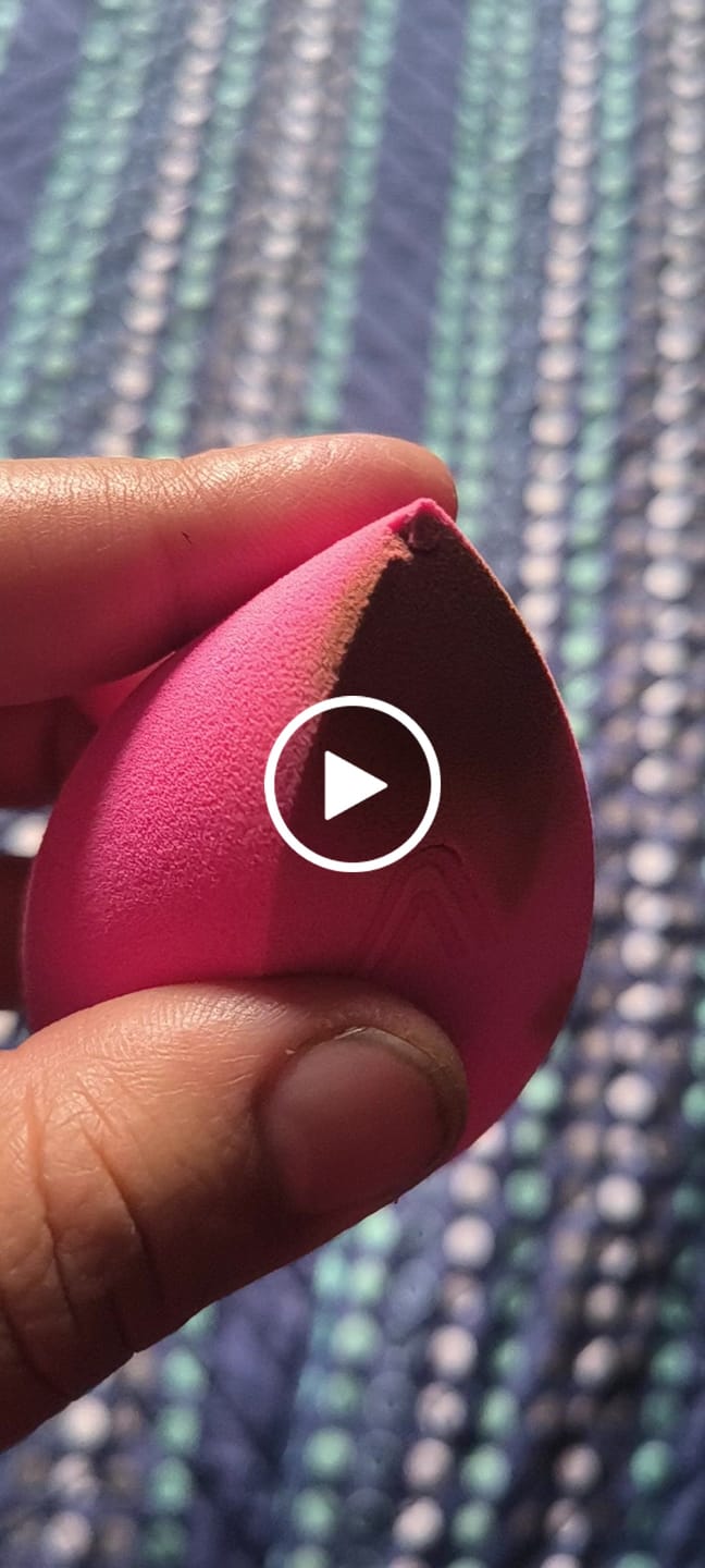 Customer video review of BEAUTY SPONGE - ESPONJA DE MAQUILLAJE