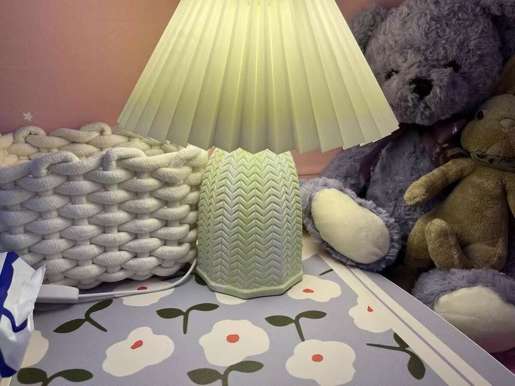 Customer photo review of Pleated Ceramic Table Lamp, Light Green Base, 37 cm, Plug In