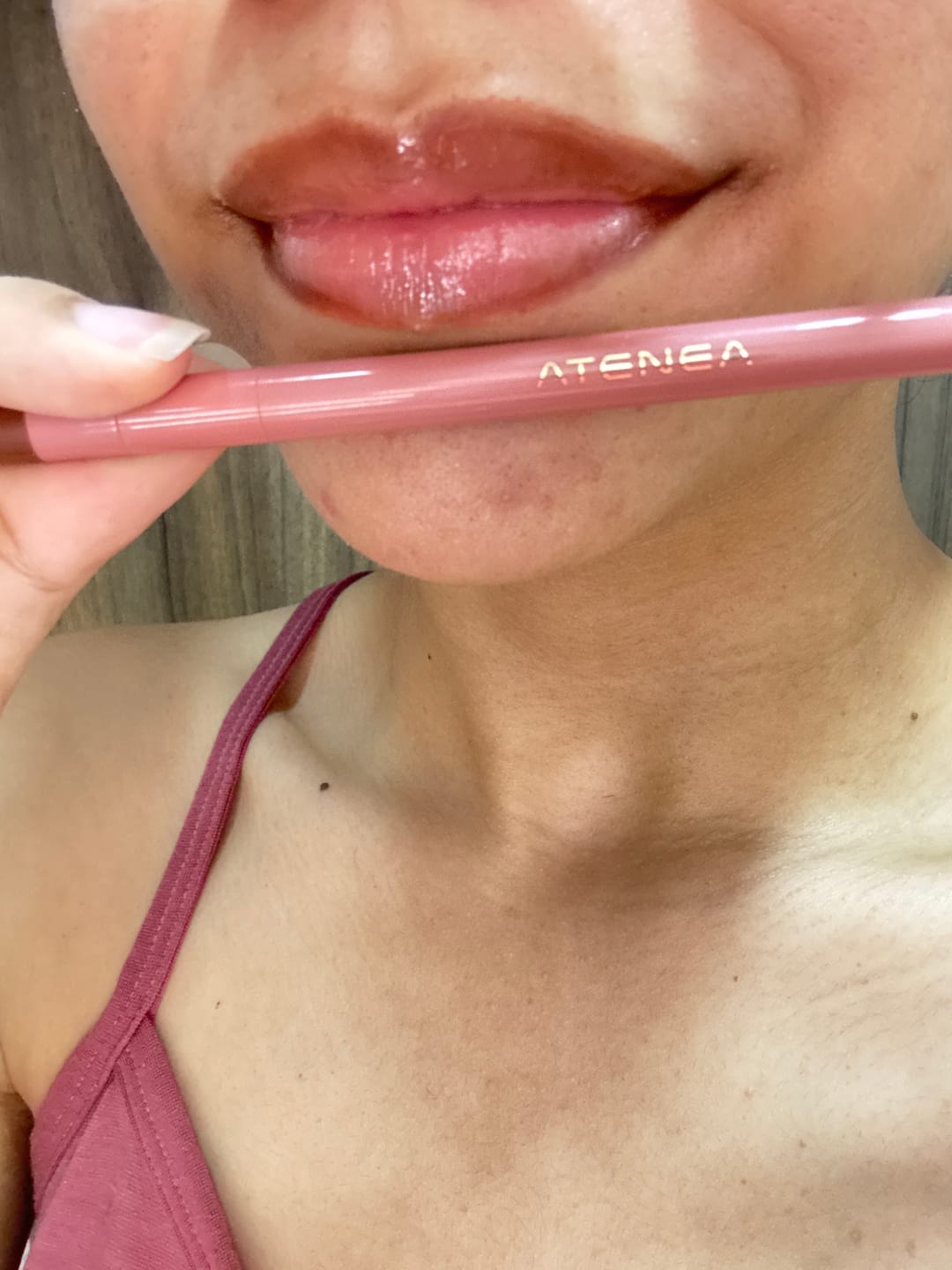 Customer photo review of Delineador de Labios en Gel Sublime