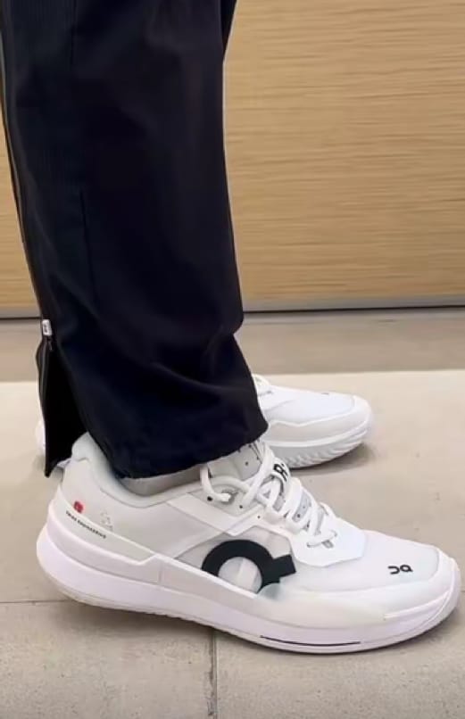 Customer photo review of Roger Pro 3 White Pink - R3W