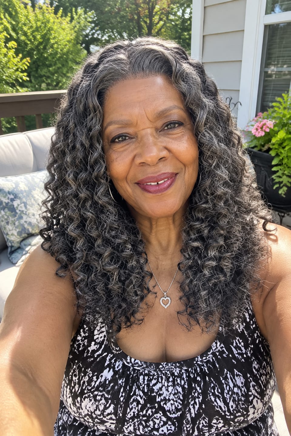 Customer photo review of Luvwin Salt & Pepper Loose Wave Curly Wig Glueless Gray Color 100% Human Hair