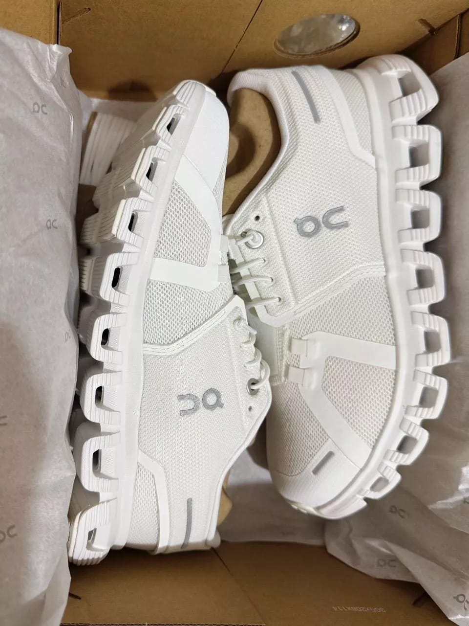 Customer photo review of Cloud 6 White | White - WCL