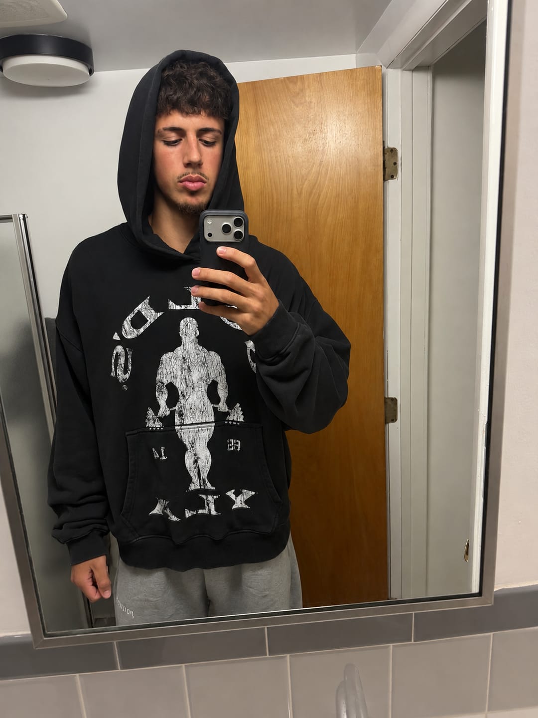Customer photo review of 5161 - Golds Gym Classic Pullovers