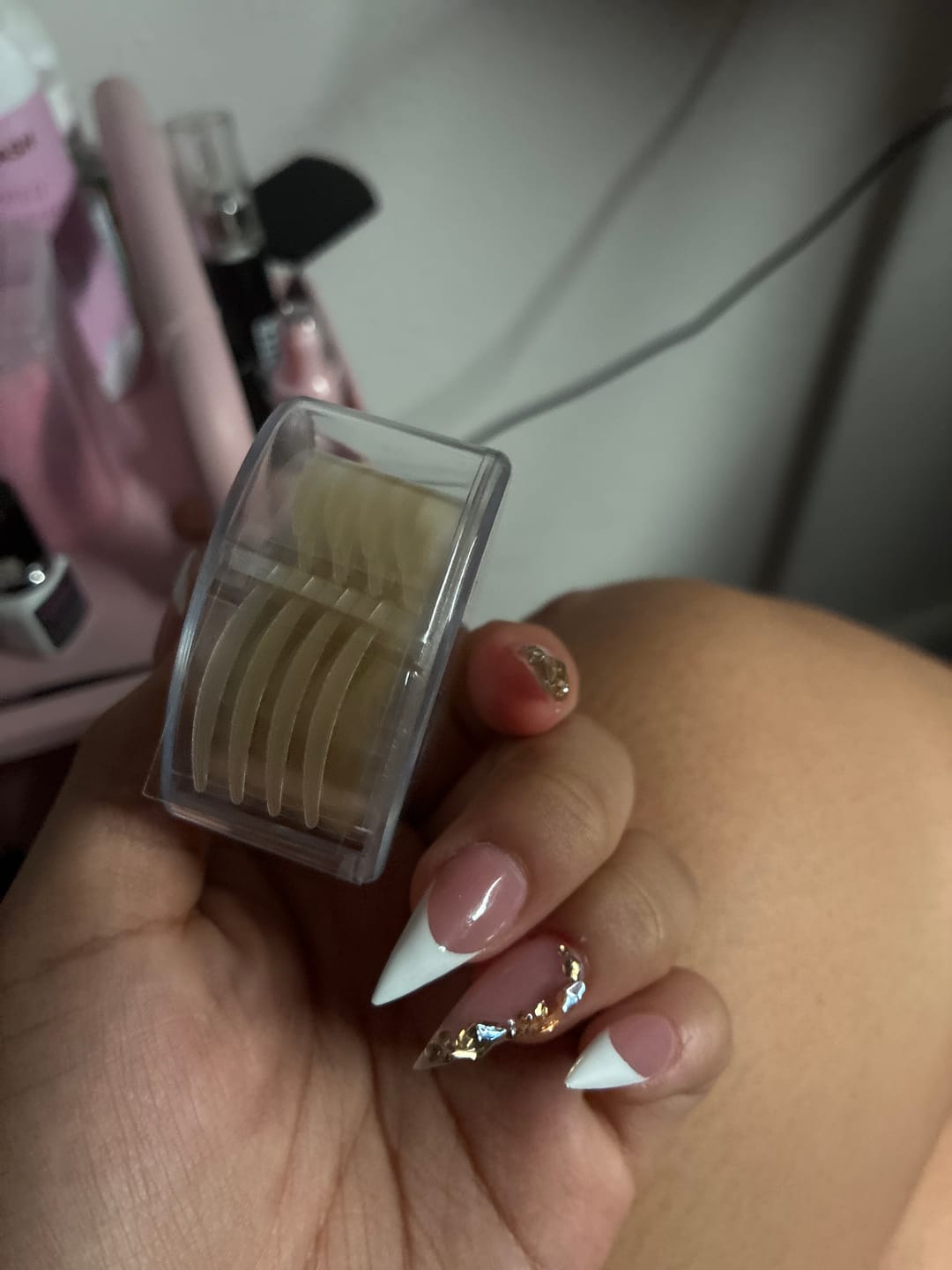Customer photo review of Eyelids Lifting Tape