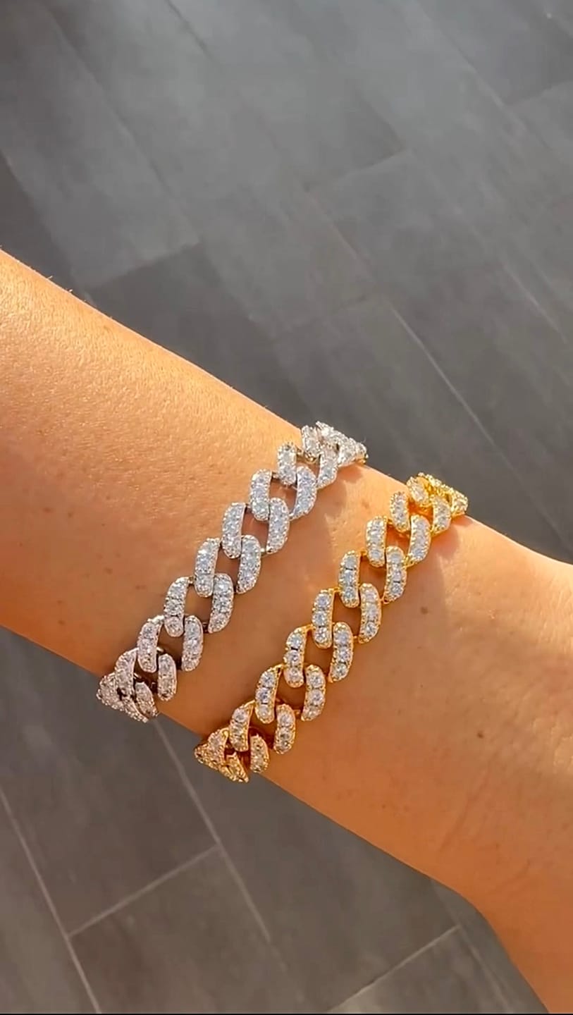 Customer photo review of BRACCIALE GRUMETTA CON ZIRCONI