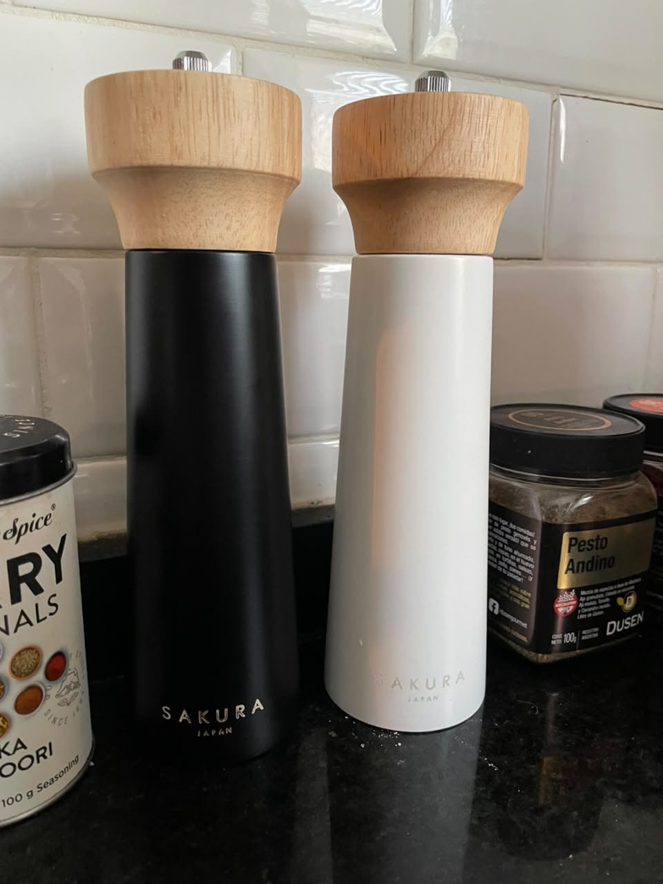 Customer photo review of Set Salt & Pepper Sakura Majestic - Molinillo Pimienta Y Sal De Madera Premium 20 Cm