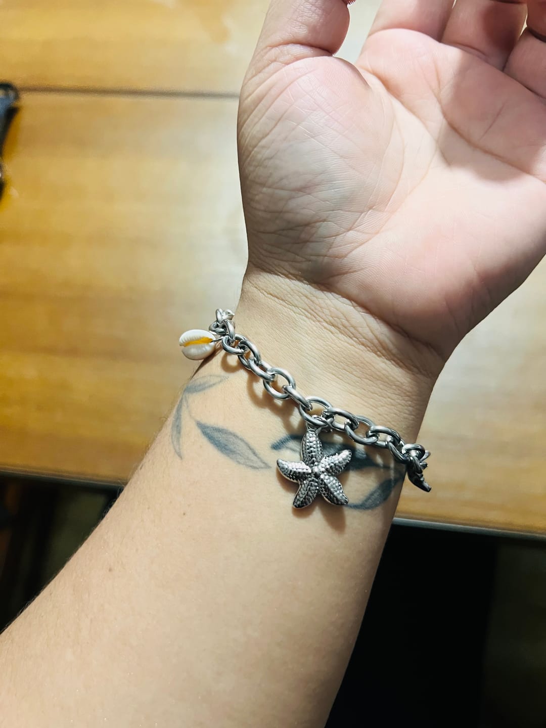 Customer photo review of Pulsera Arrecife Plata