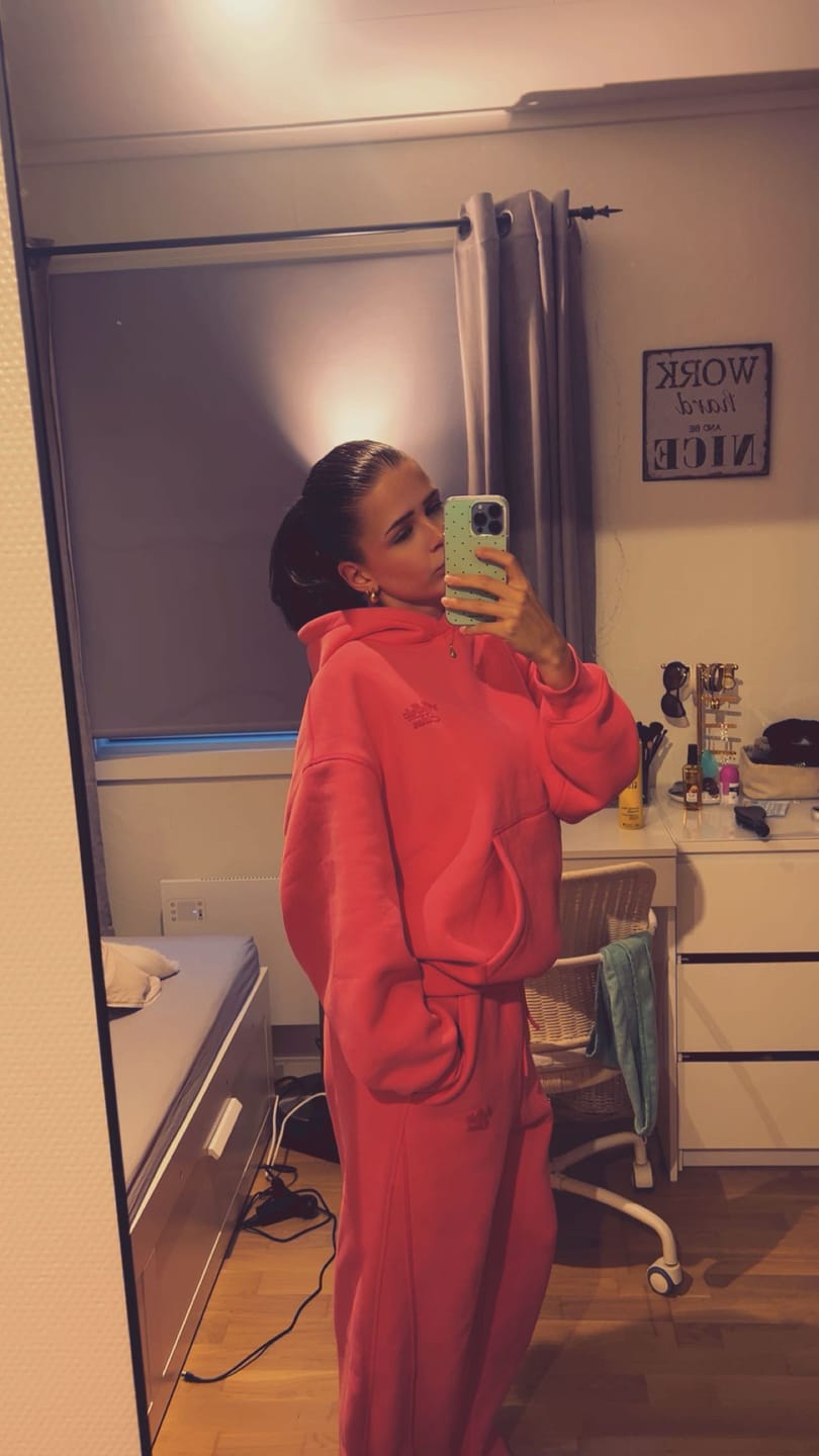 Customer photo review of Soufflé Baggy Hoodie Sets
