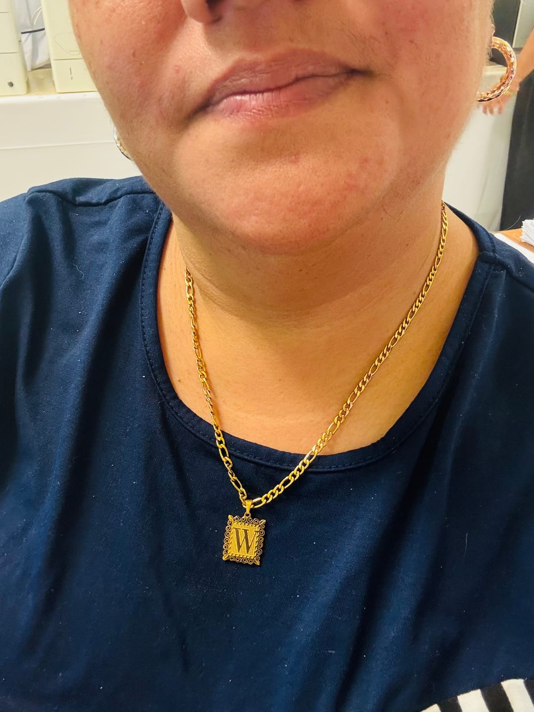 Customer photo review of Embossed Initial Necklace w/ Figaro Chain