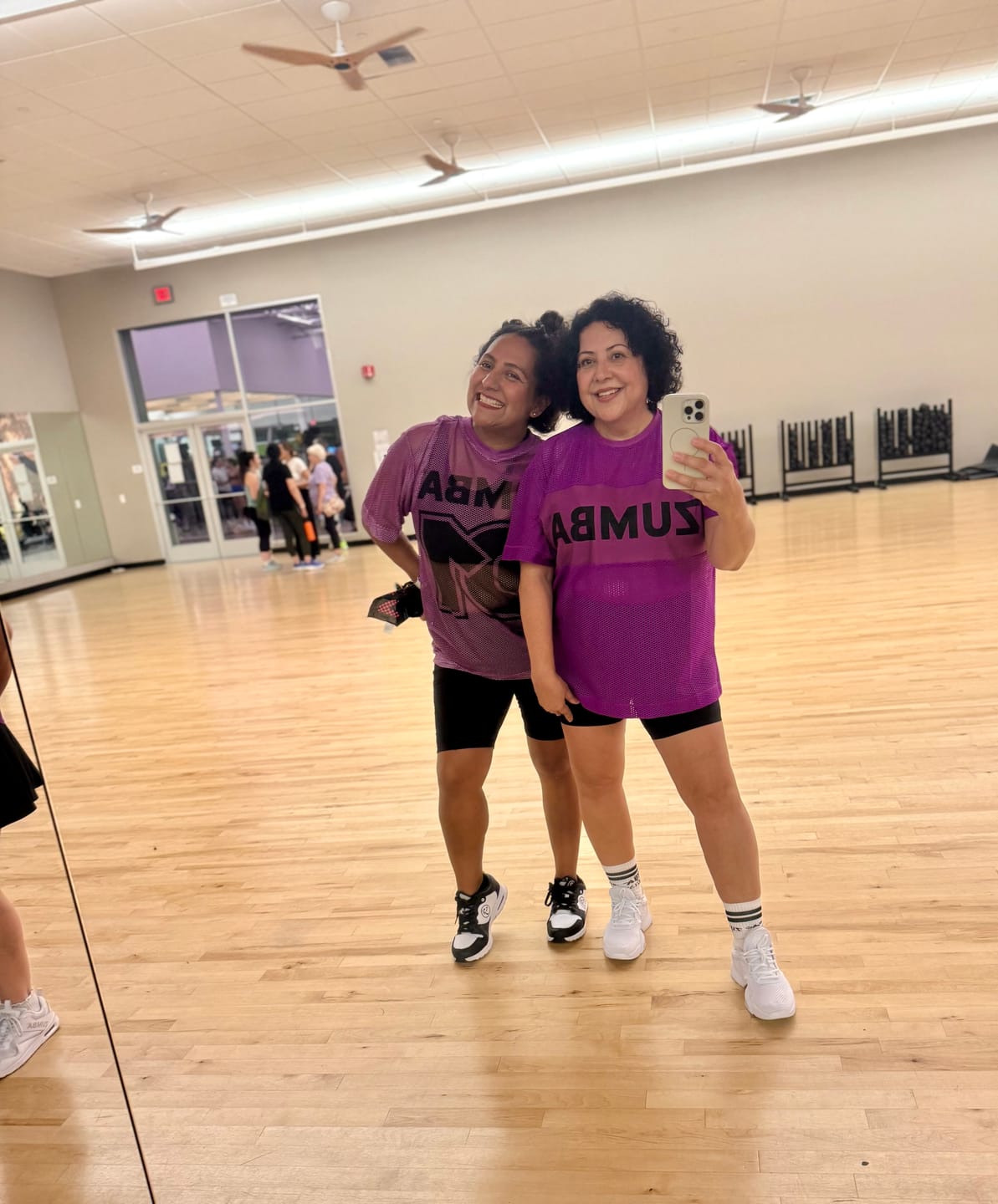 Customer photo review of Ultrabright Oversized Mesh V-Neck Top