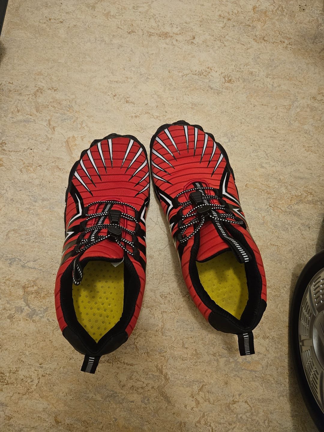 Customer photo review of Trail-Barfussschuh