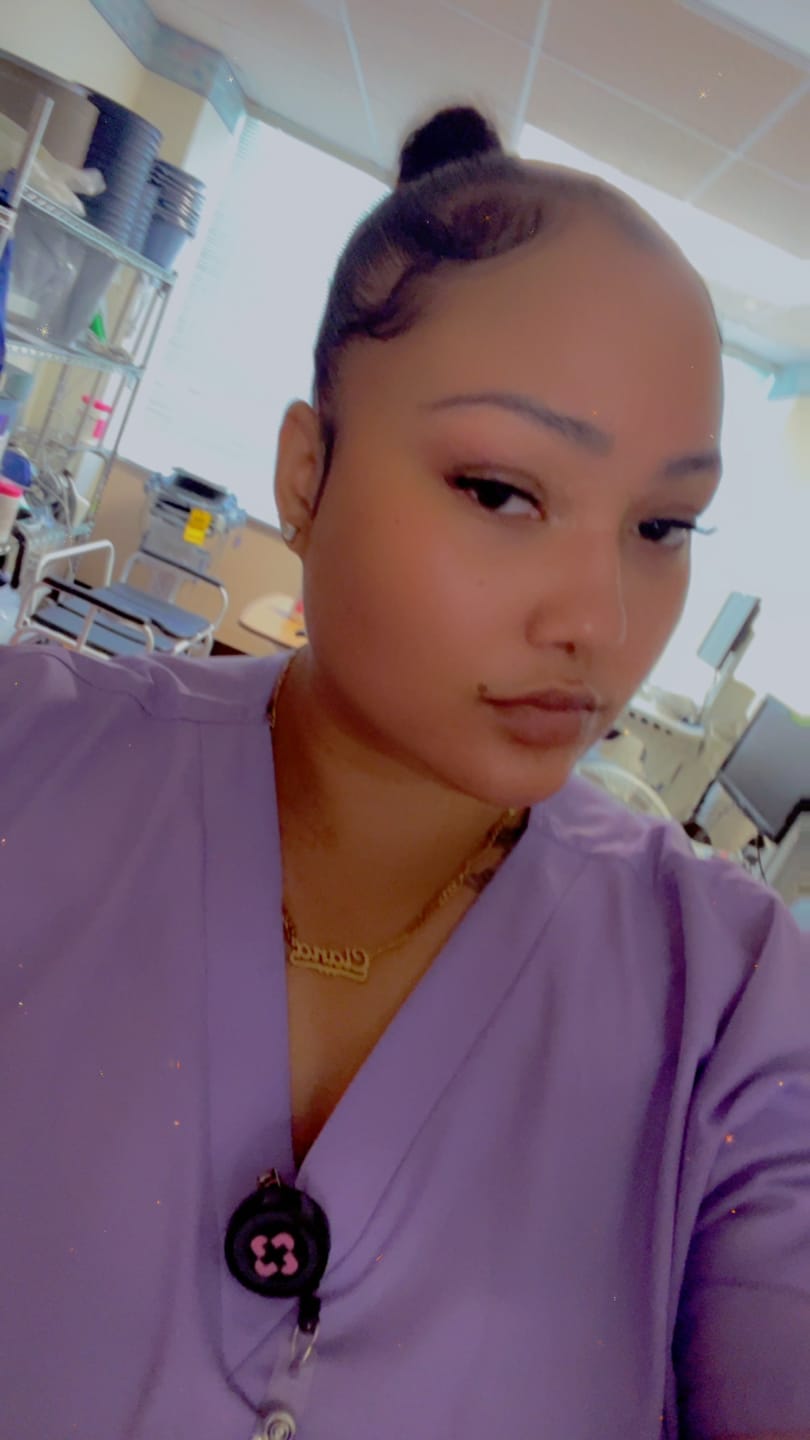 Customer photo review of Diamond Cut Heart Name Necklace