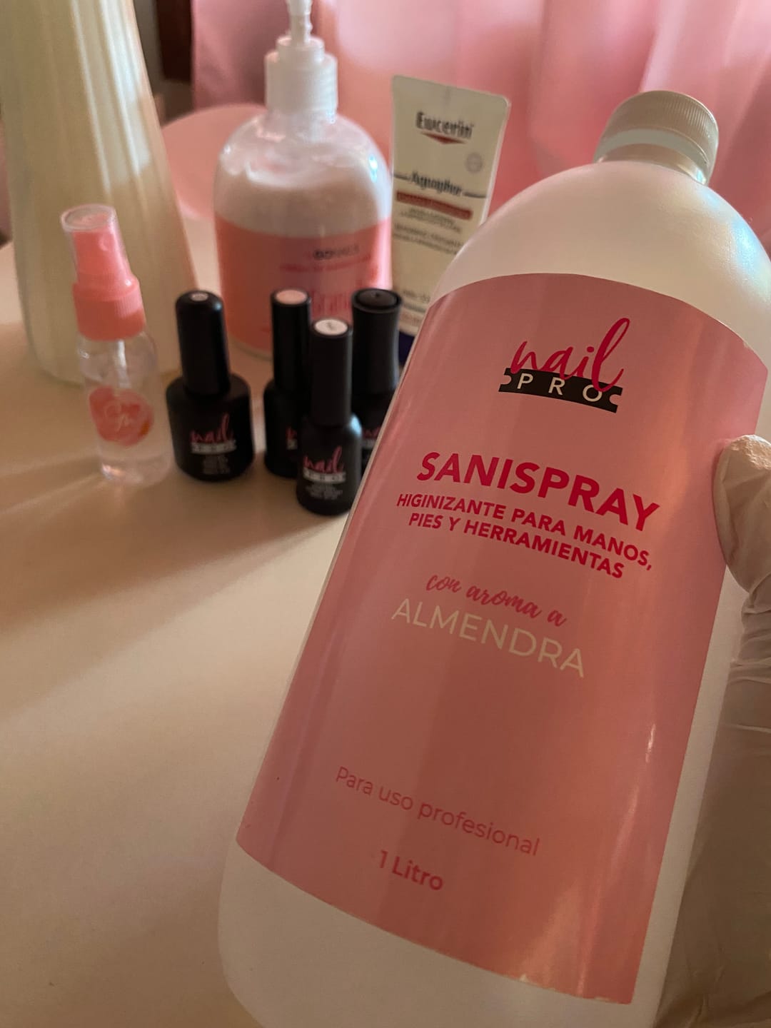 Customer photo review of Nail Pro Sanispray 1L Almendra