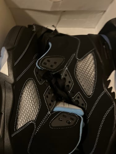 Customer photo review of Jordan 5 black university blue