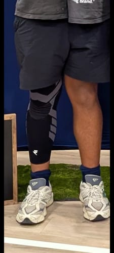Customer photo review of Compression Sleeves V2 for Knees and Legs