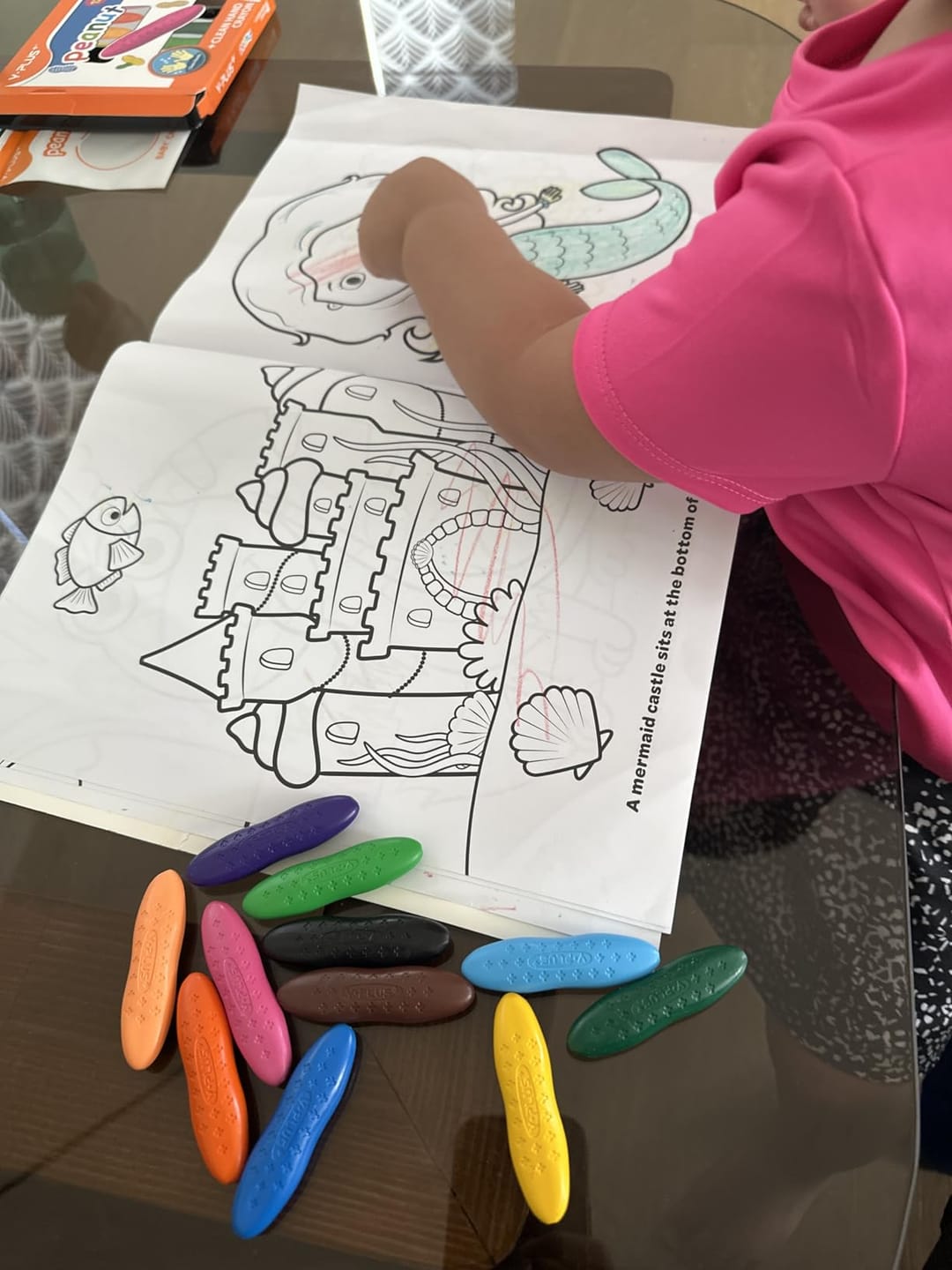 Customer photo review of Peanut Crayons 12 Colors