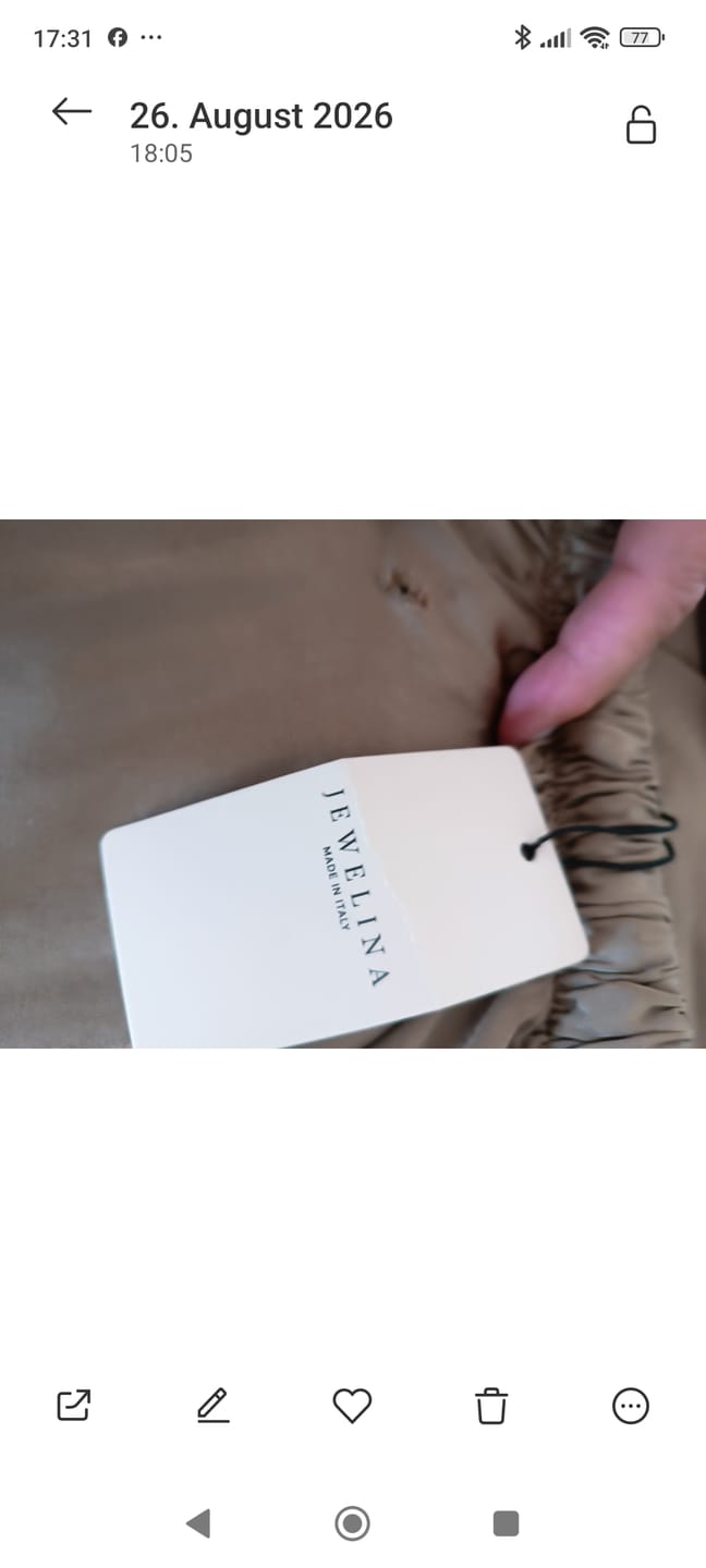 Customer photo review of Satin Hose Extra Wide