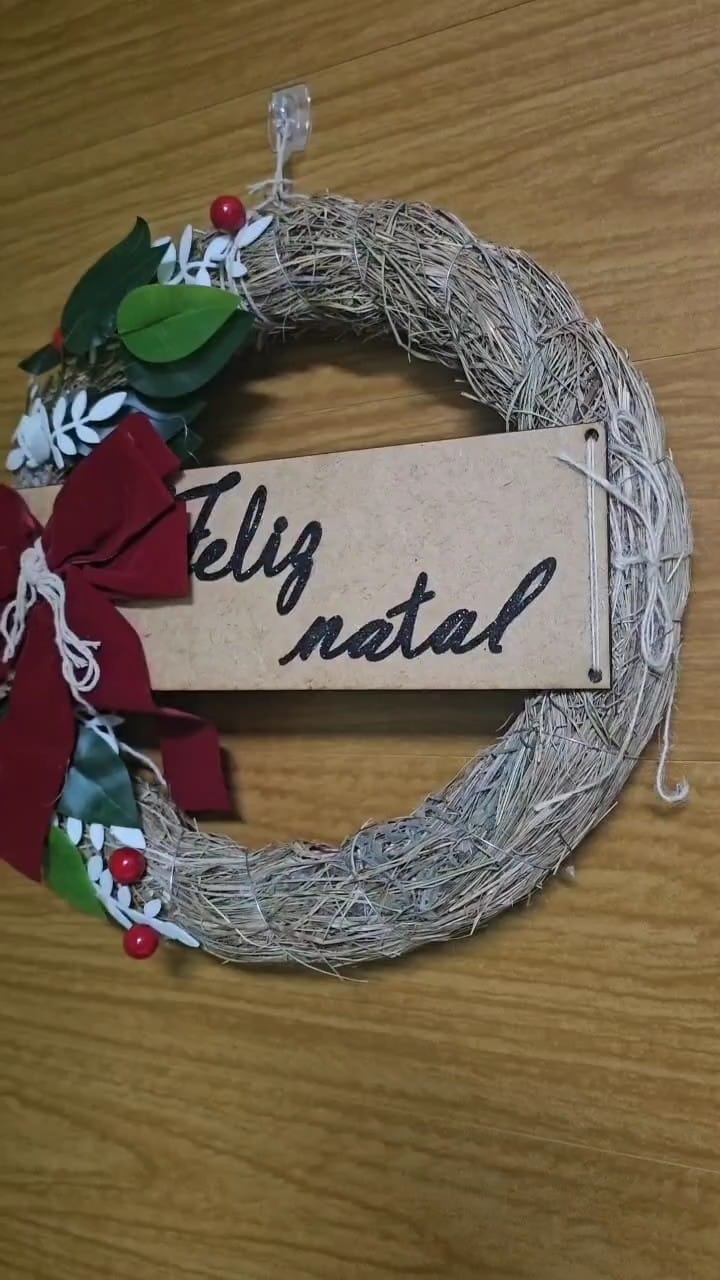 Customer photo review of Guirlanda de Natal Luxo Decorada 30cm para Porta