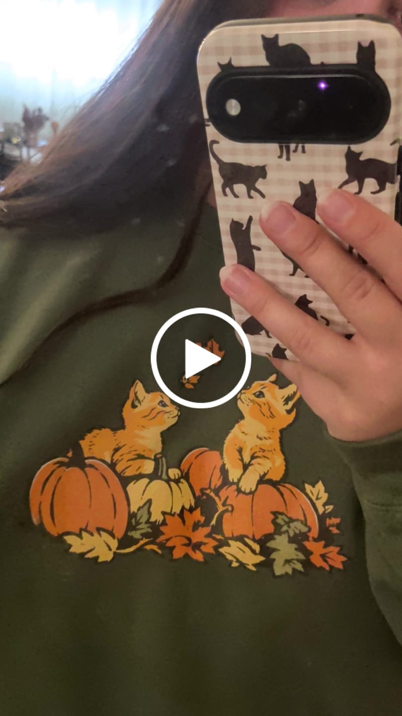 Customer video review of Sweatshirt Chats Automne
