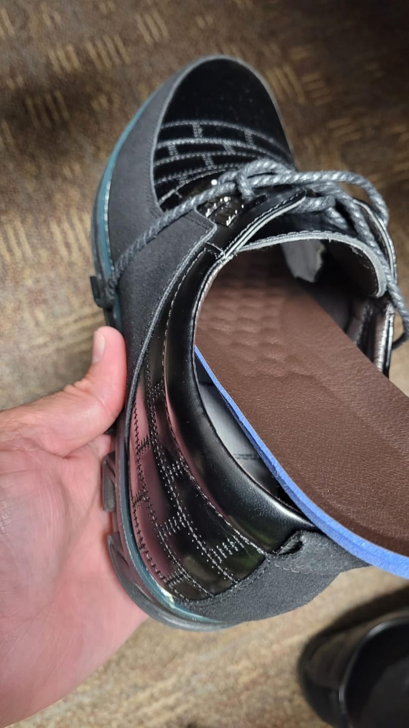 Customer photo review of Men's Hybrid Oxfords