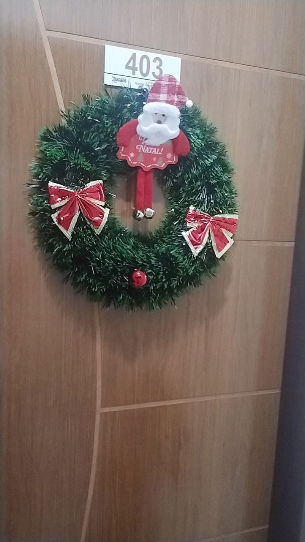 Customer photo review of Guirlanda de Natal Estruturada Decorativa 25cm e 40cm