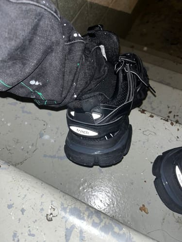 Customer photo review of LV SKATE SNEAKER BLACK WHITE