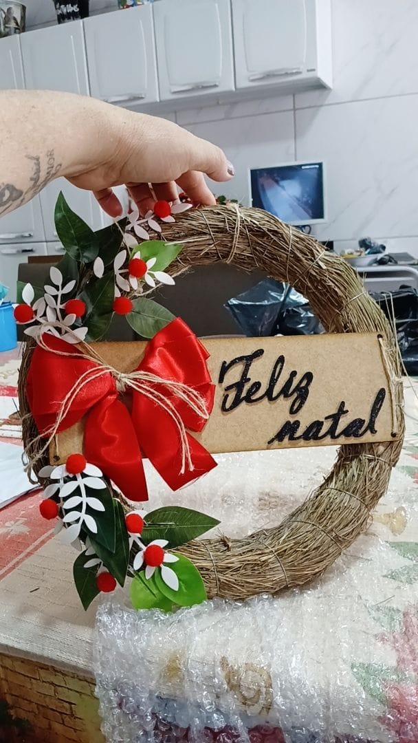 Customer photo review of Guirlanda de Natal Luxo Decorada 30cm para Porta