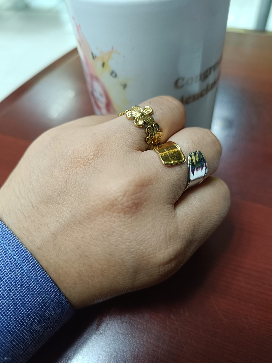 Customer photo review of Anillo Ajustable Soho Mix