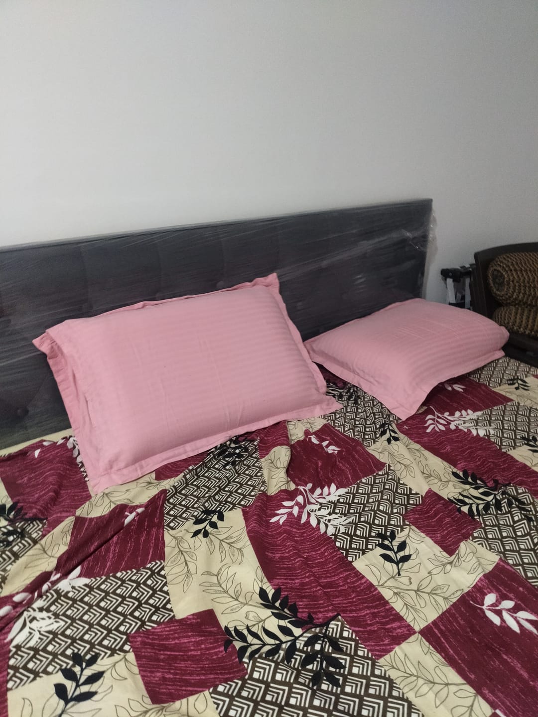 Customer photo review of Flo Adjustable Pillow (Memory Foam)