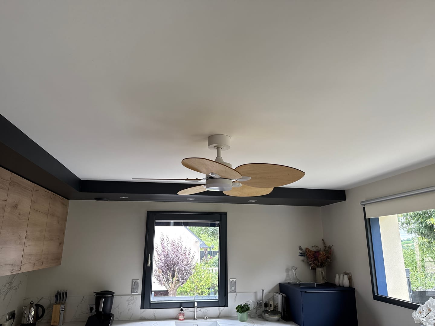 Customer photo review of Dahlia teinté Chêne | Ventilateur de plafond