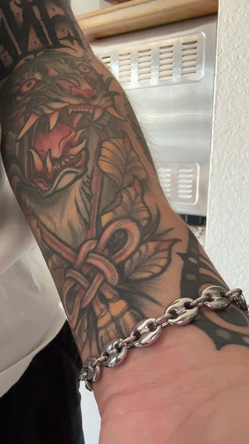 Customer photo review of INFINITY LINK BRACELET