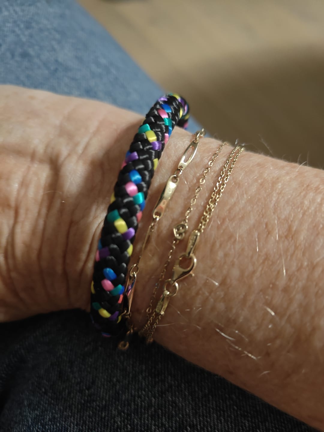 Customer photo review of Segeltau Armband Damen Konfetti 6mm Magnetverschluss