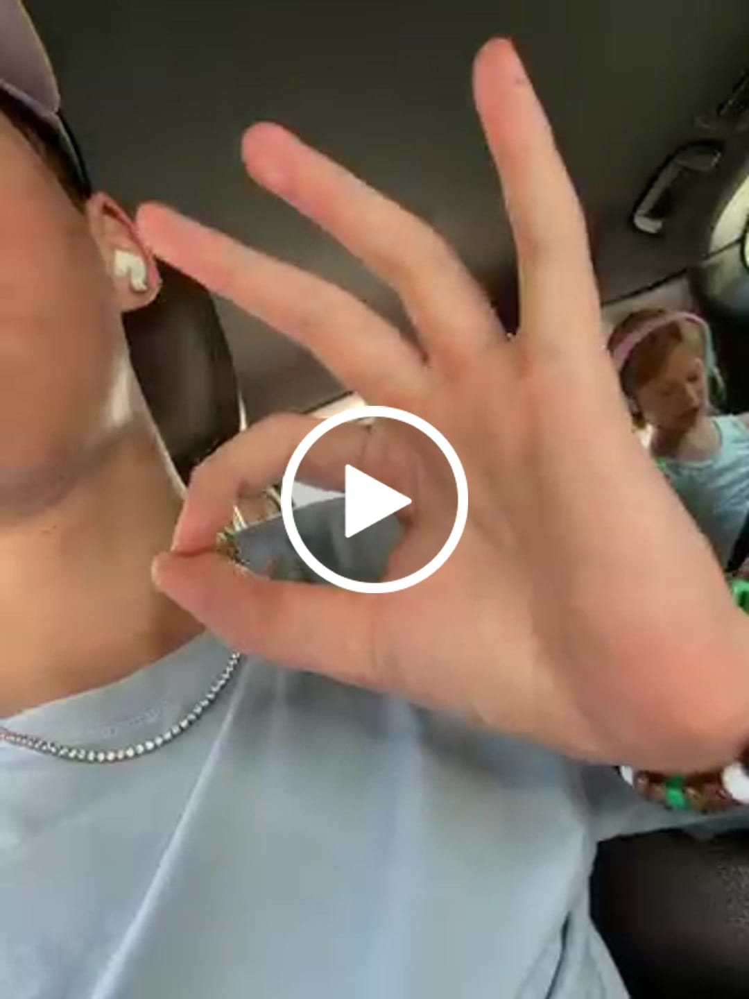 Customer video review of Tennis Chain 3mm (Silver)