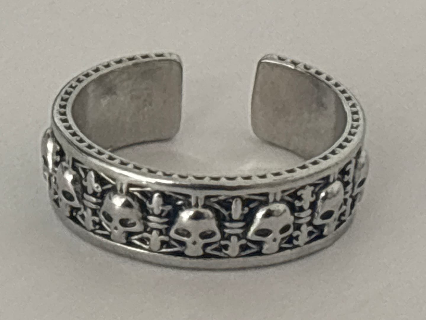 Customer photo review of 'SKULL' RING