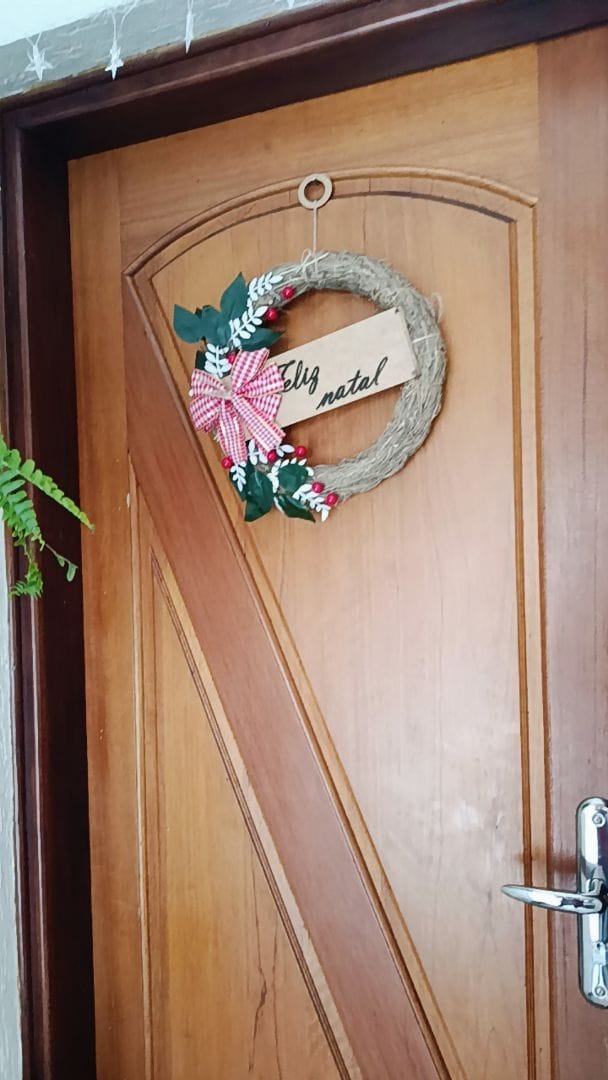 Customer photo review of Guirlanda de Natal Luxo Decorada 30cm para Porta
