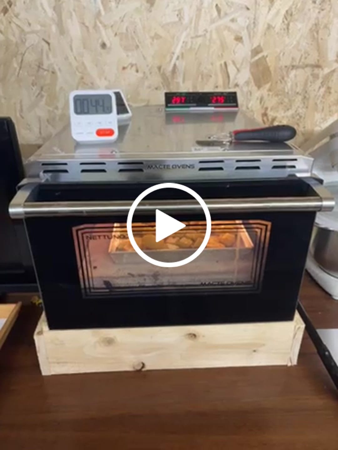 Customer video review of Macte Ovens Nettuno ADVANCED | Forno pizza elettrico