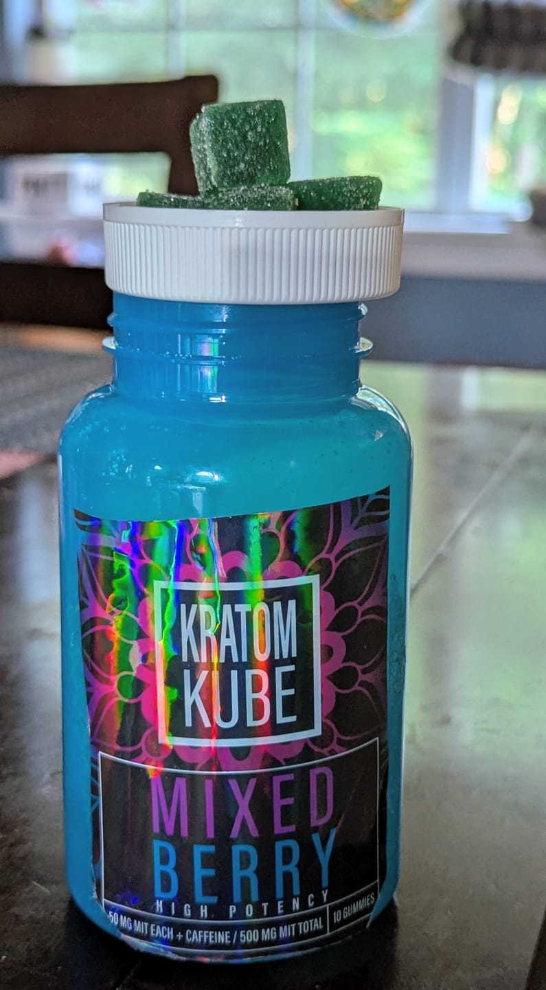 Customer photo review of Mixed Berry Kratom Kube - 50 MIT + 50mg Caffeine