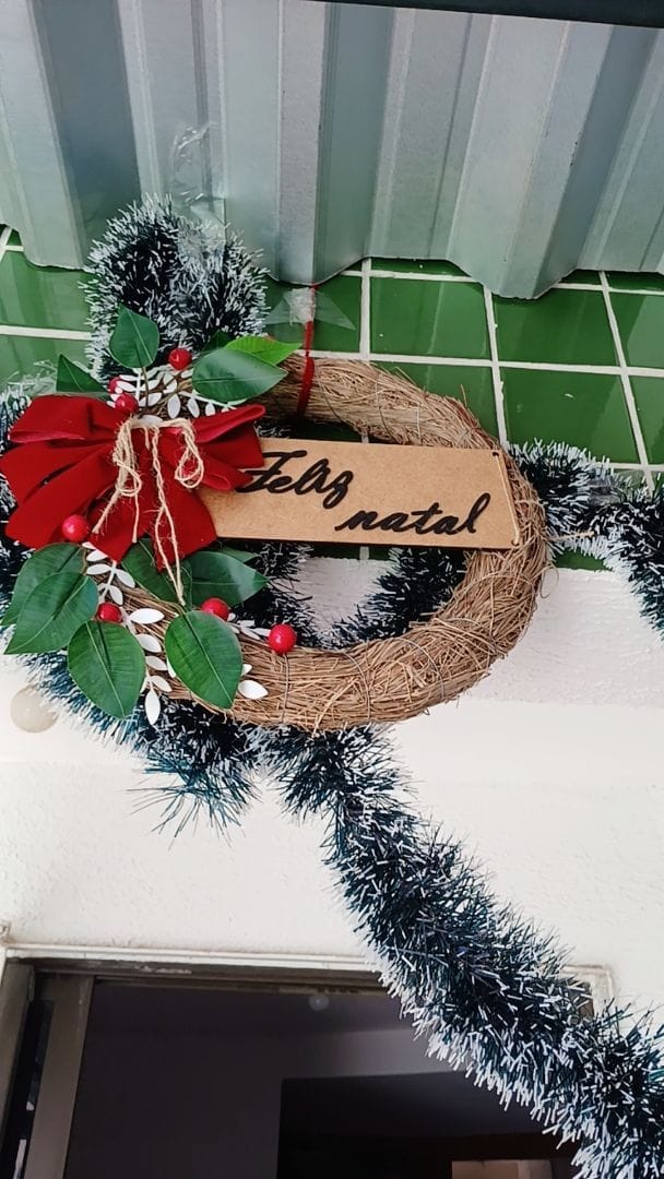 Customer photo review of Guirlanda de Natal Luxo Decorada 30cm para Porta